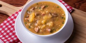 Caldo de Mocotó